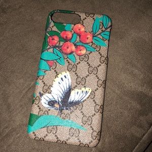 🔥GUCCI IPHONE CASE 7 plus and 8 plus